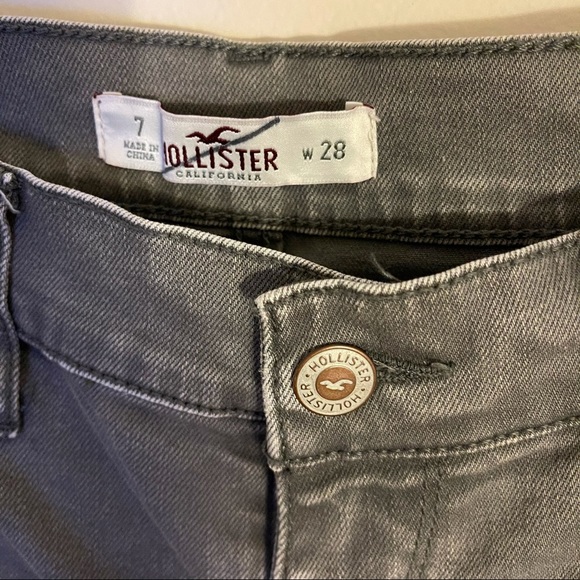 Hollister Denim Cut Off High Rise Shorts - Picture 2 of 3